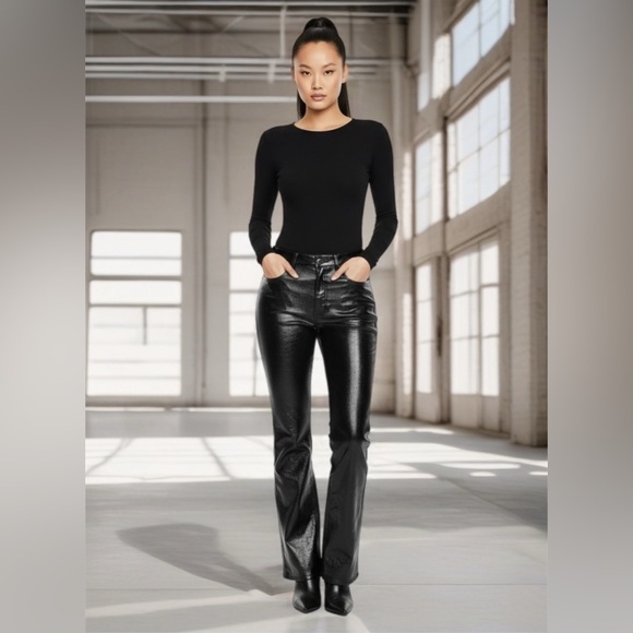 GAP Denim - Gap Mid Rise Vegan Patent Leather Baby Boot Pants. size 31P